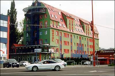 Hotel Polus 3*