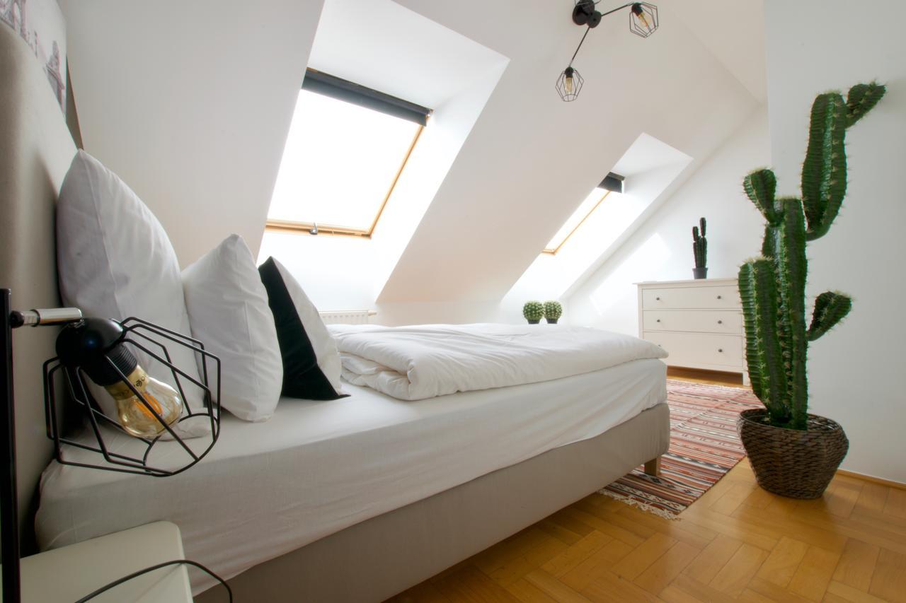 Premium By Hi5 - Gozsdu Apartment *