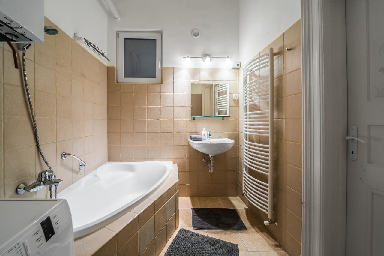 Nyar 3 Bedroom Centre Entire Apartmán *
