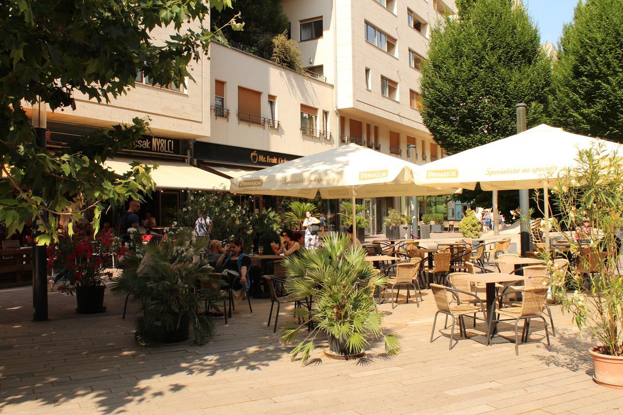'la Boheme' Budapest