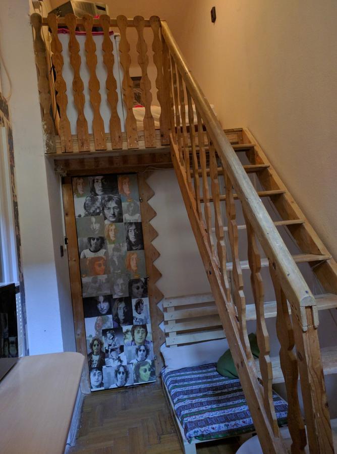 Appartamento Beatles Apartman *