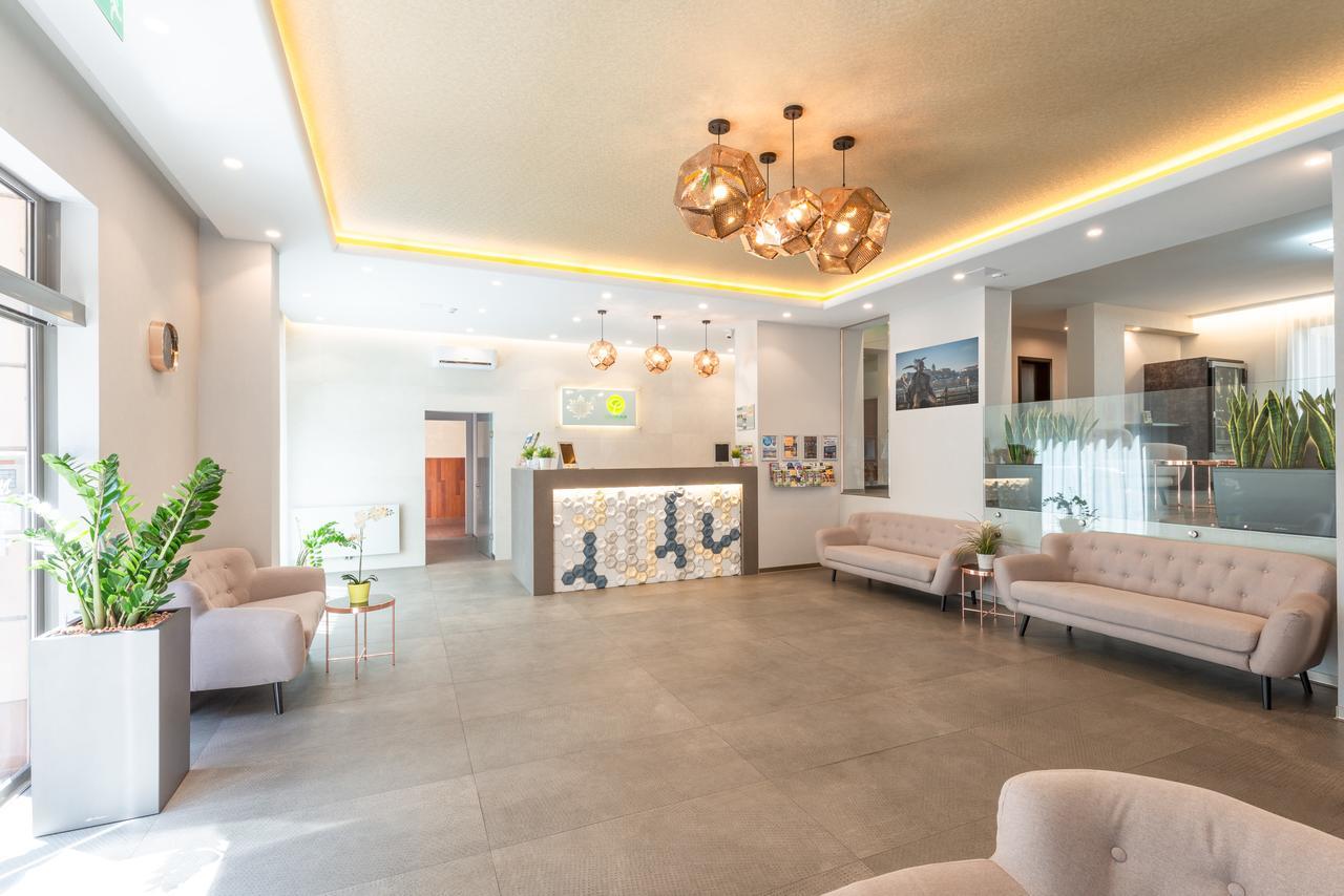 Corvin Plaza Apartamentos&suites Apartahotel
