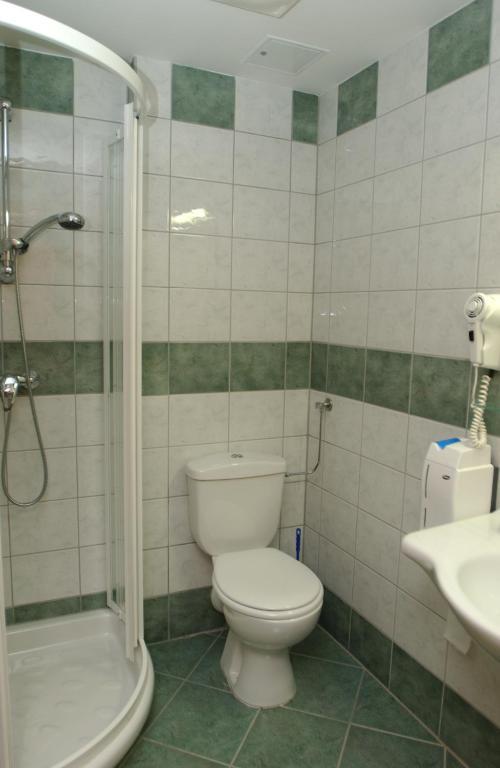 Veritas Hotel 3*