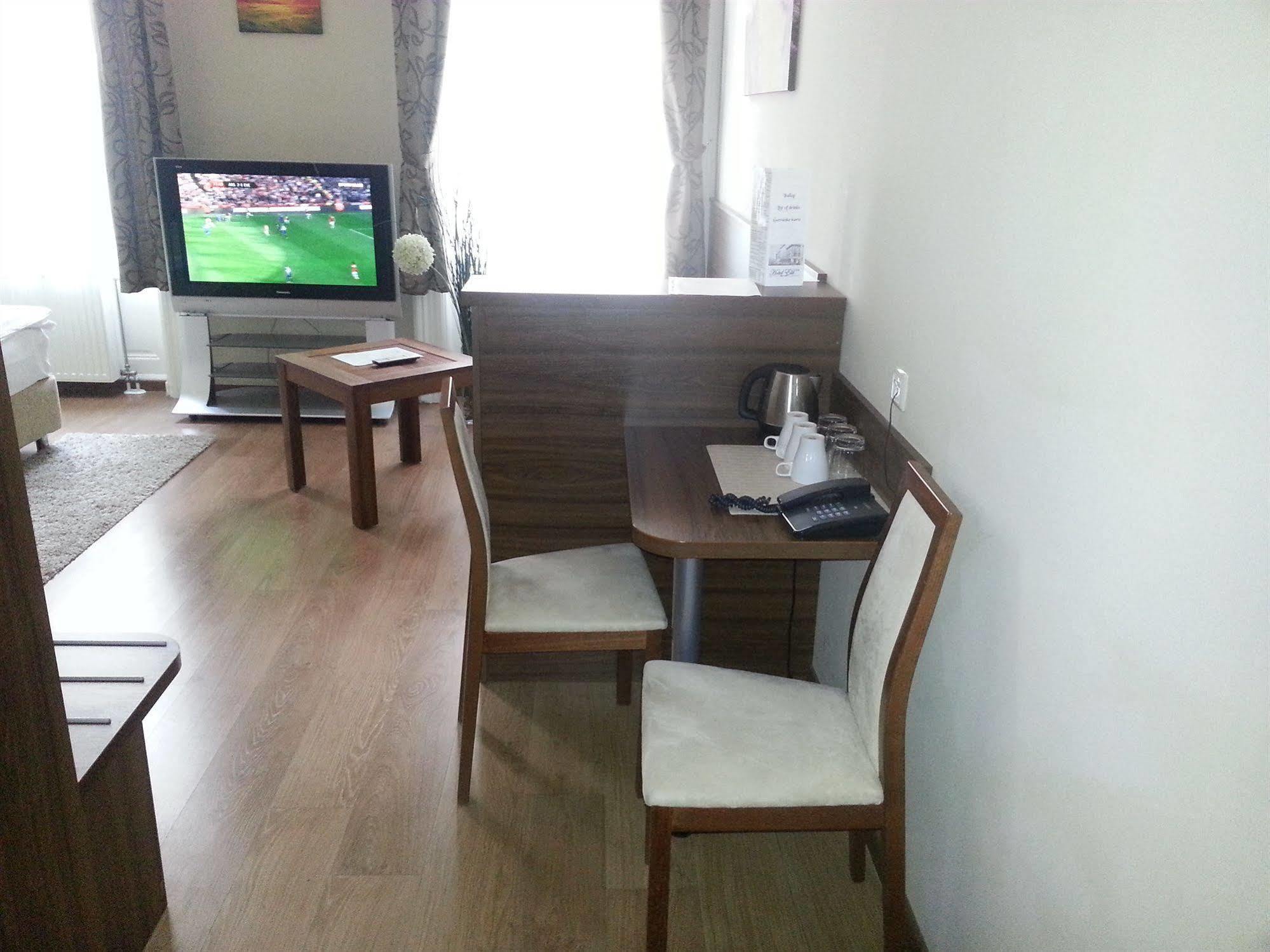Elit Hotel
