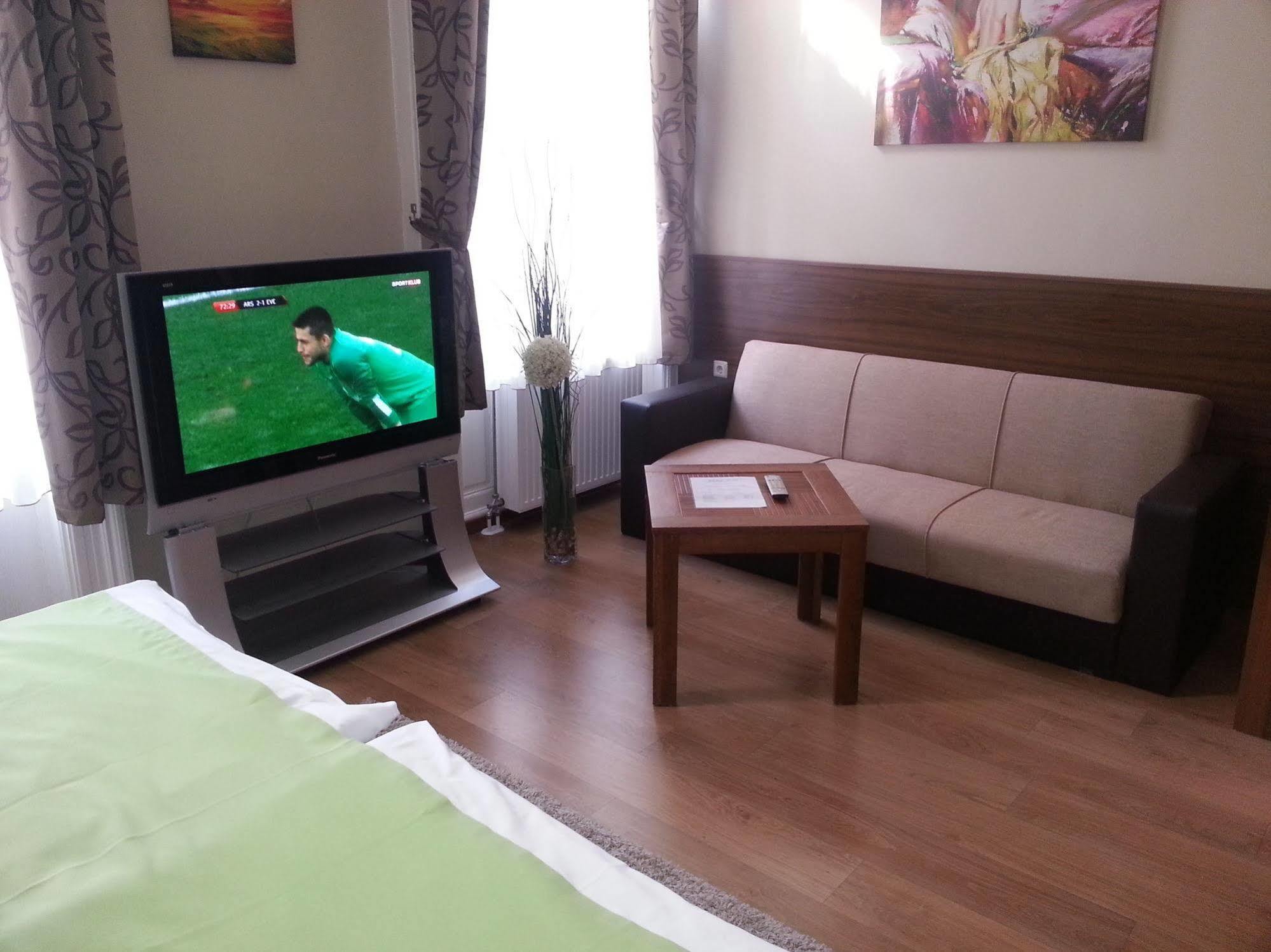 Elit Budapest