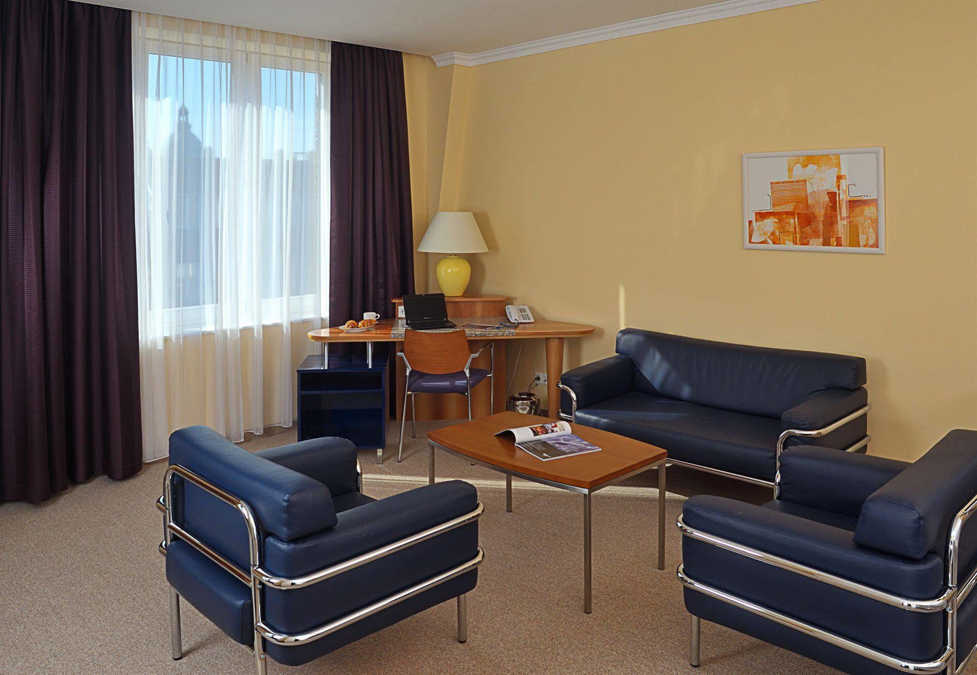 Leonardo Boutique M-square Hotel