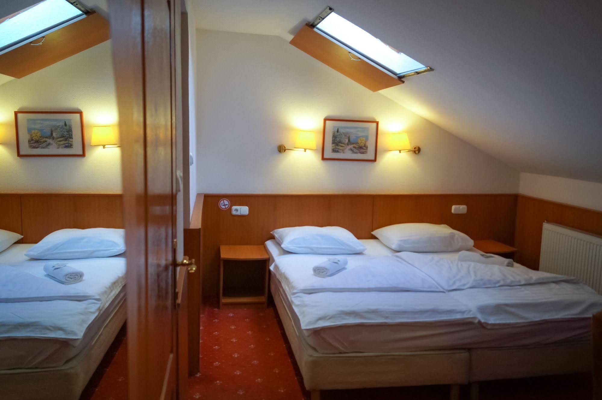 Bed & Breakfast Korona Panzio Budapešť