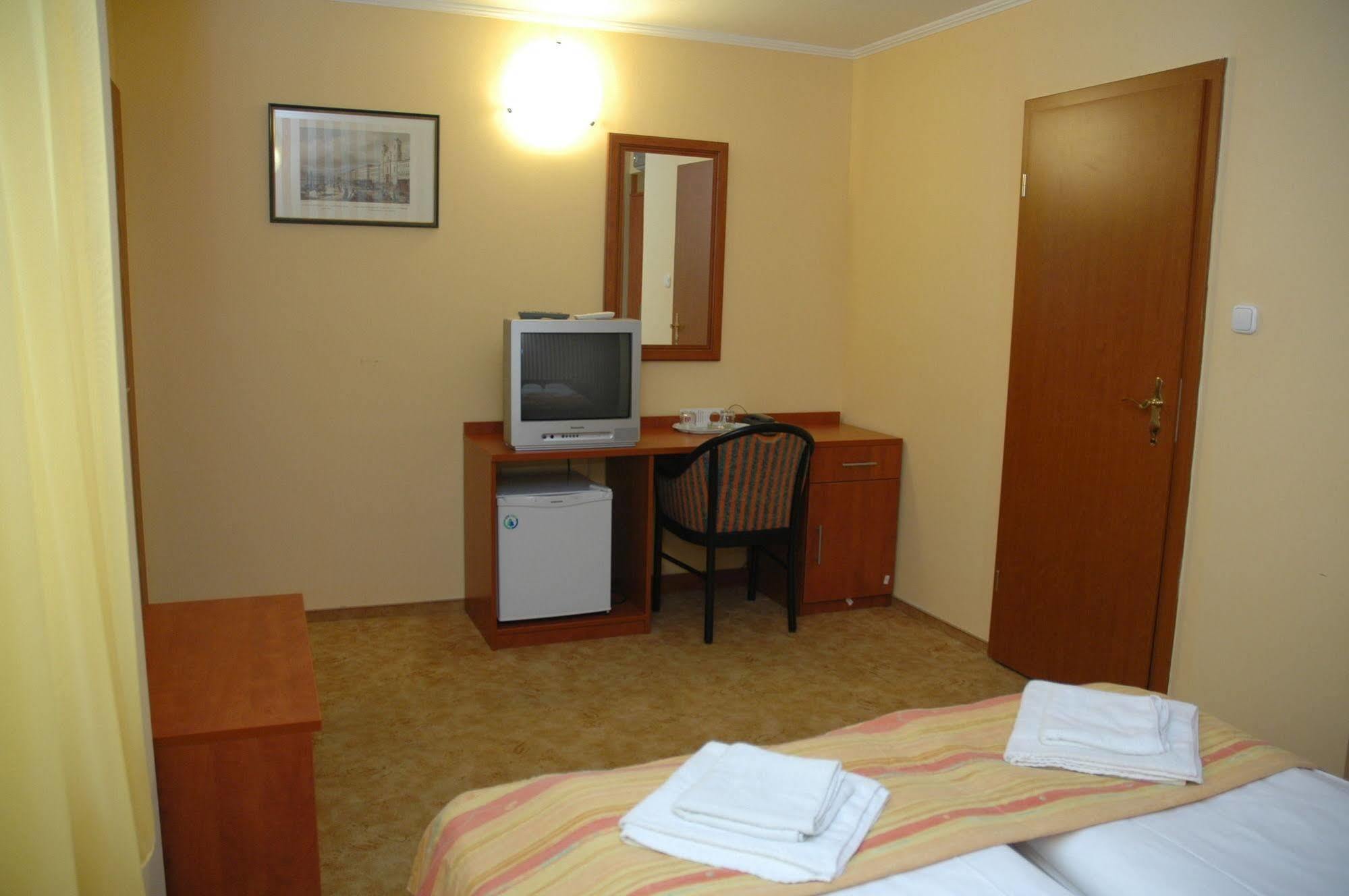 Atlantic Hotel 3*