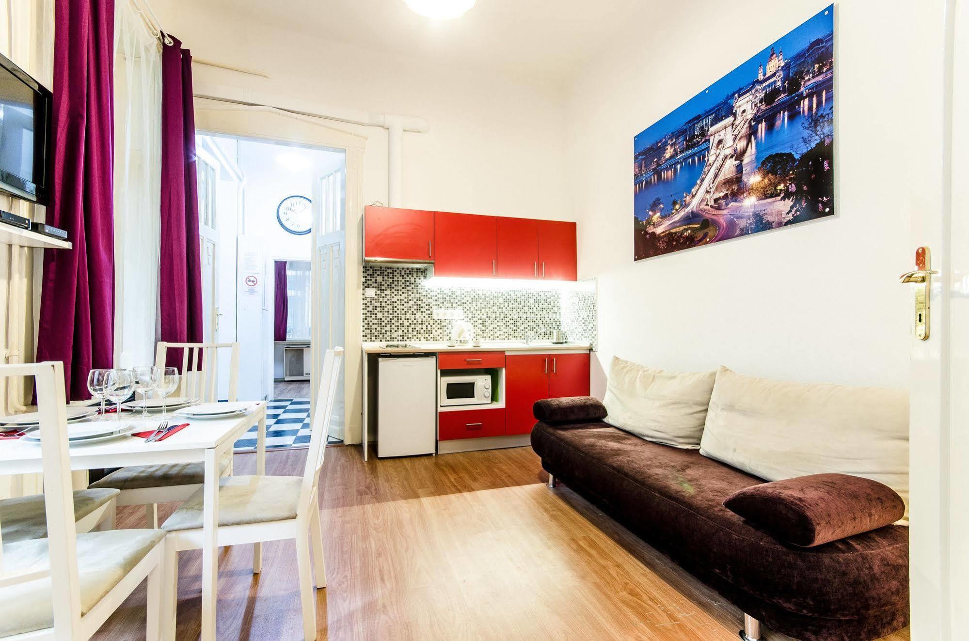 Appartamento Like - Center - Style