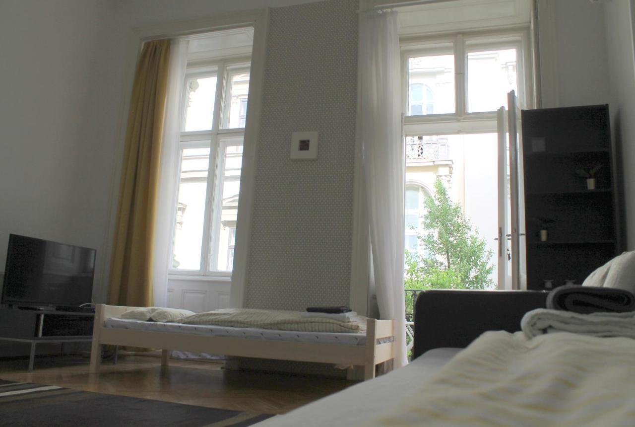 Appartement Oktober 6 Street With Balcony Budapest
