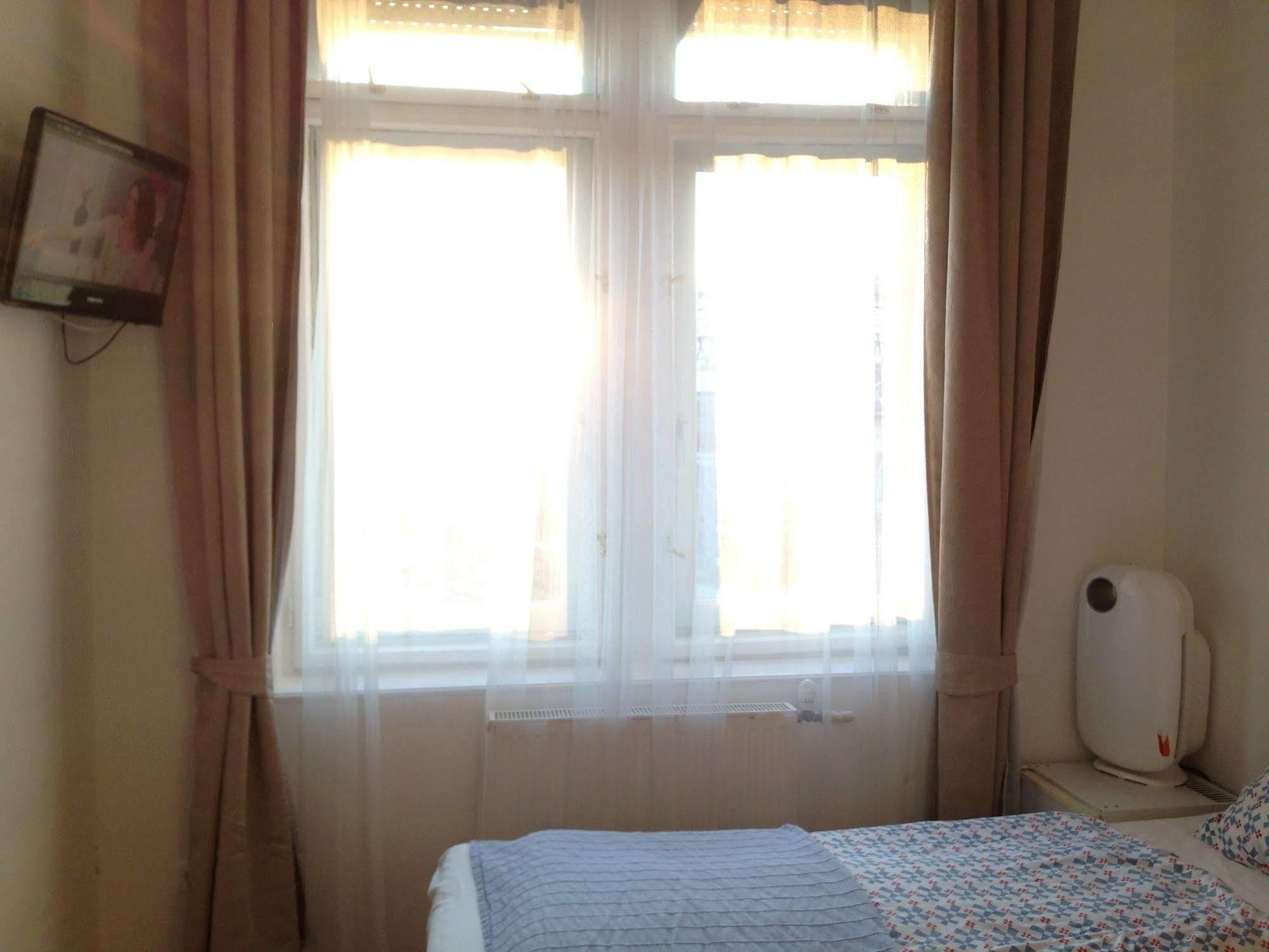 Europa Centerpoint Apartment *