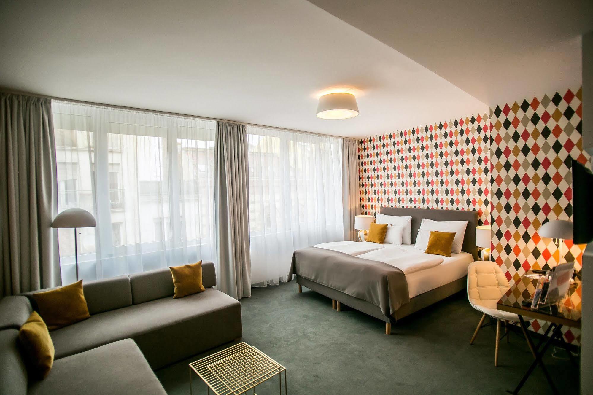 Roombach Center Hotel 3*
