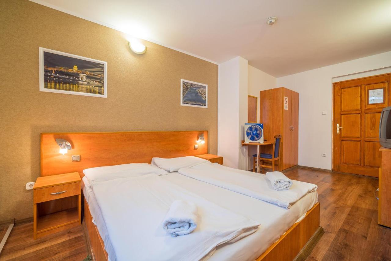Easy Star Hotel 3*