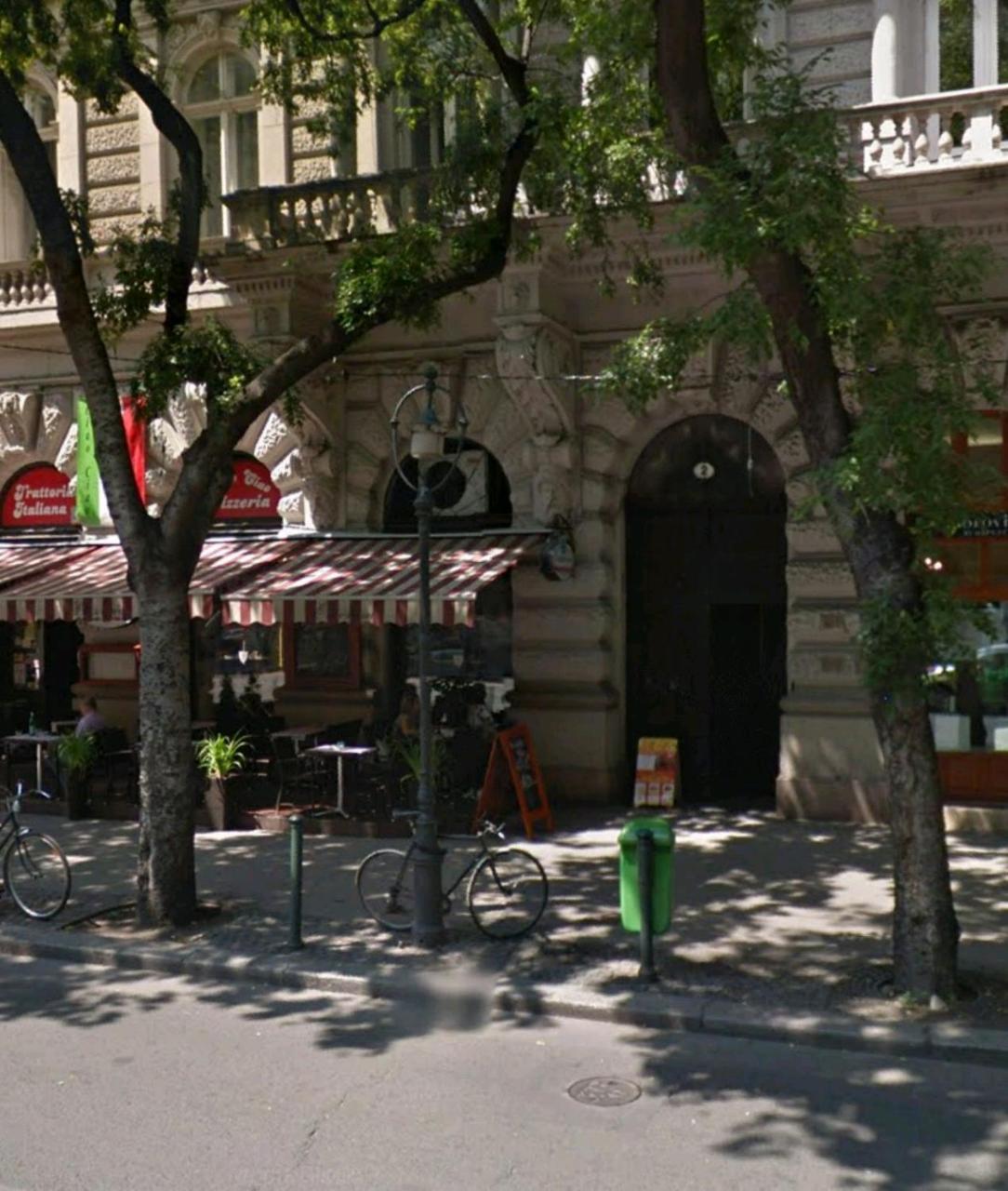 Beatles Apartman Appartamento Budapest