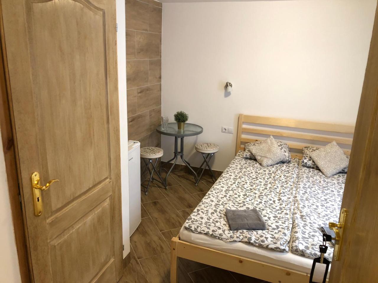 Apartman Vorosmarty Apartamento *