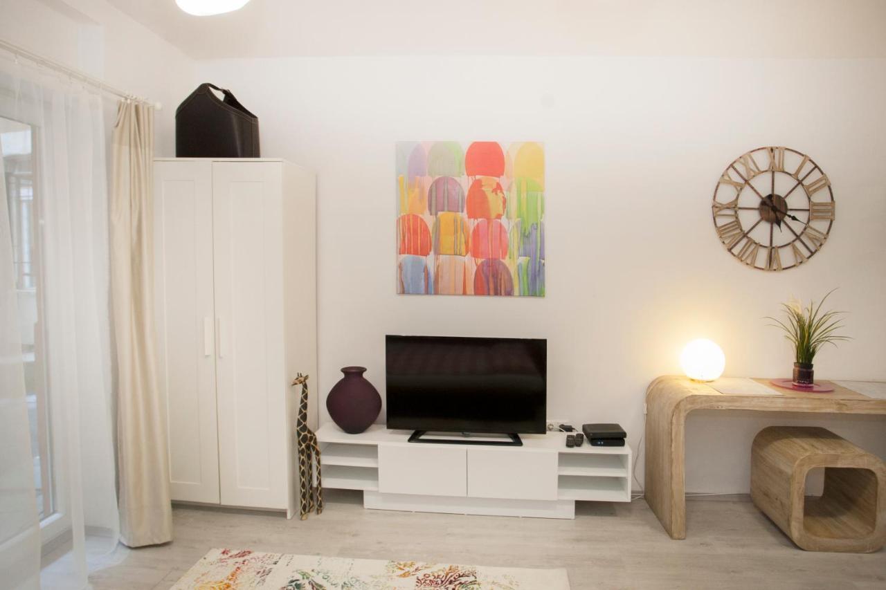 Hanna Studio Is In The Heart Of Pest Broadway Appartamento