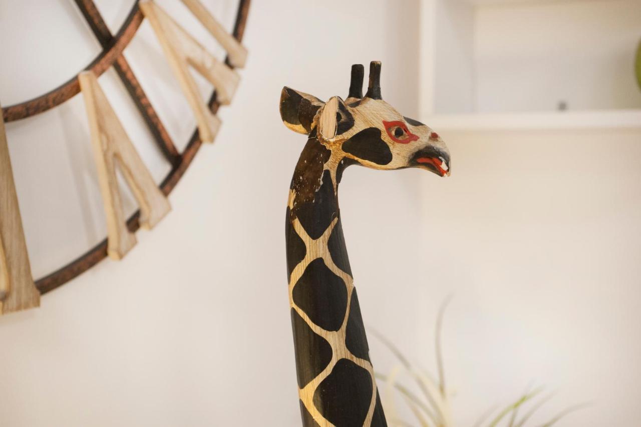 Hanna Studio Is In The Heart Of Pest Broadway Appartamento *