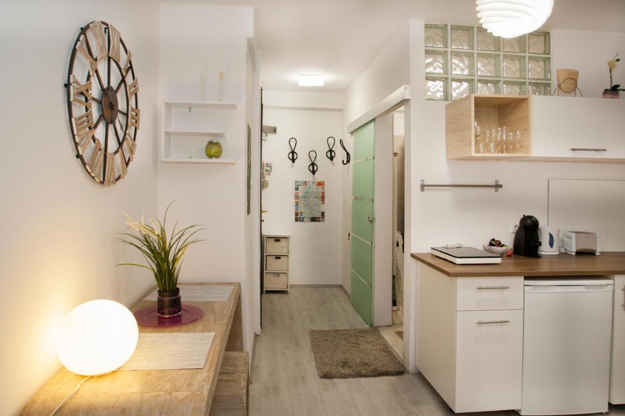 Hanna Studio Is In The Heart Of Pest Broadway Appartamento *