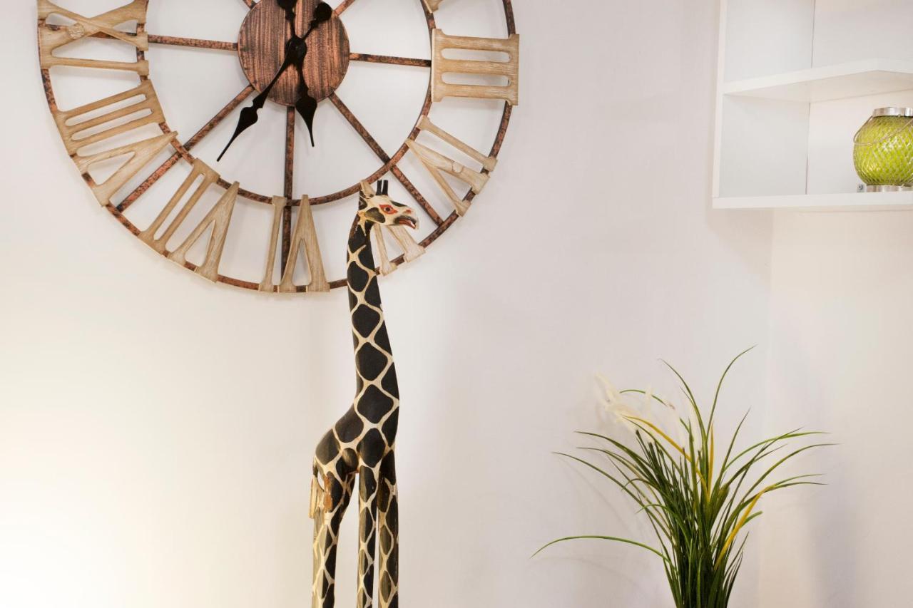 Hanna Studio Is In The Heart Of Pest Broadway Appartamento