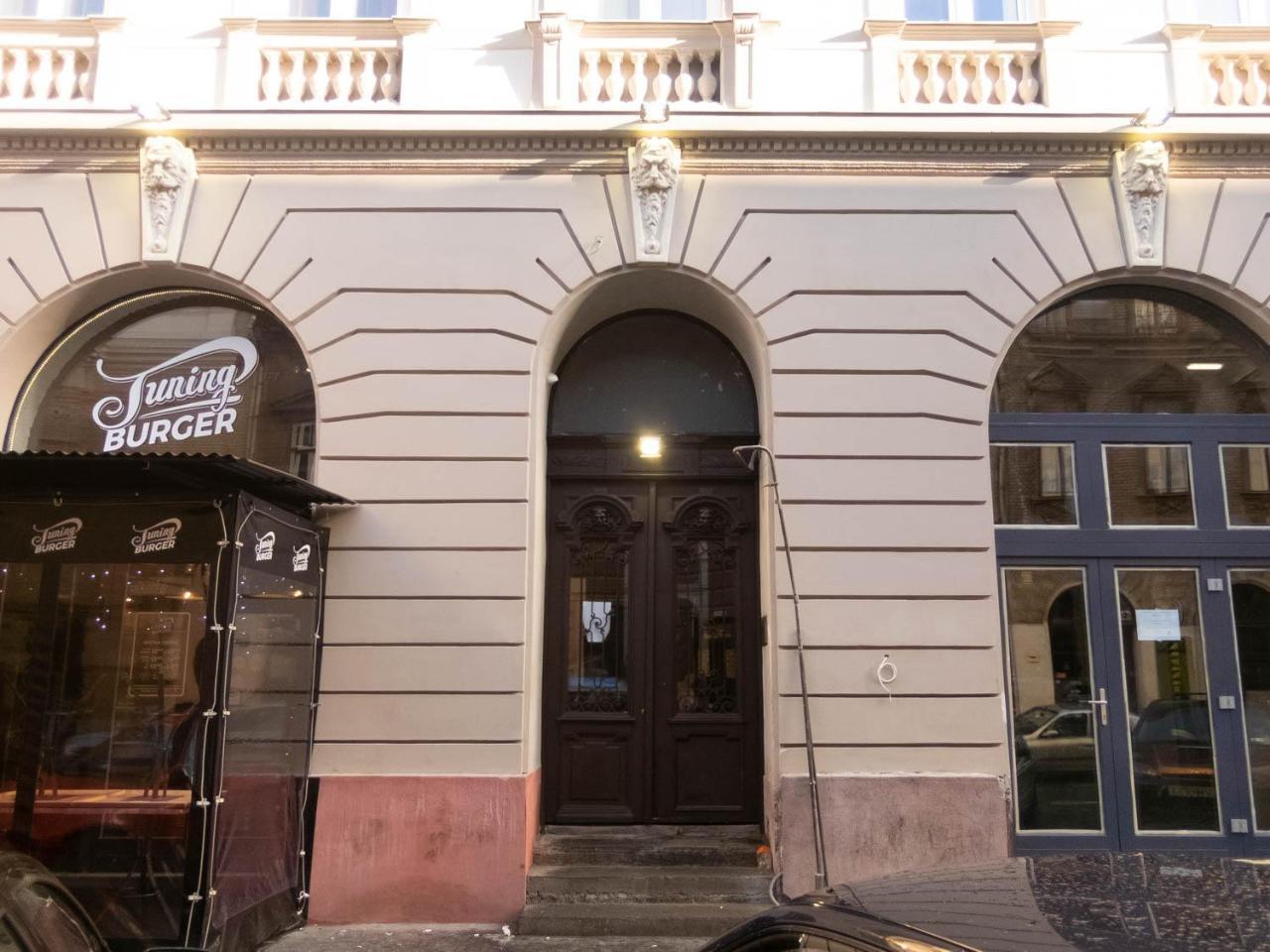 Goldcentral Akacfa Budapeszt