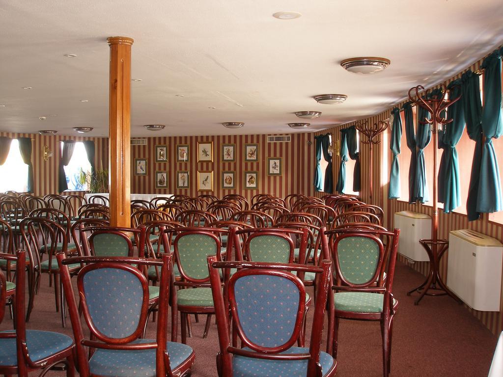 Fortuna Boat Botel
