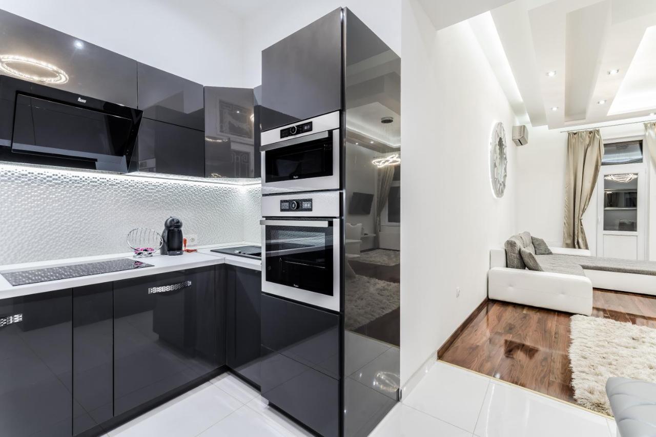 Amora Homes Breathless View Parliament 2 Luxury With Terrace Free Parking Reservation Needed