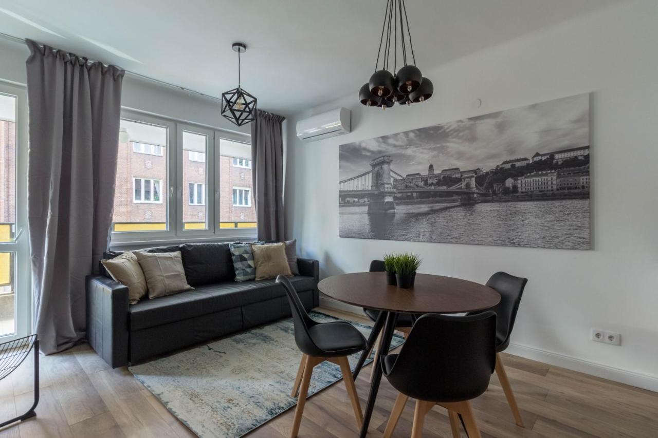 Standard By Hi5 - Madach Budapest