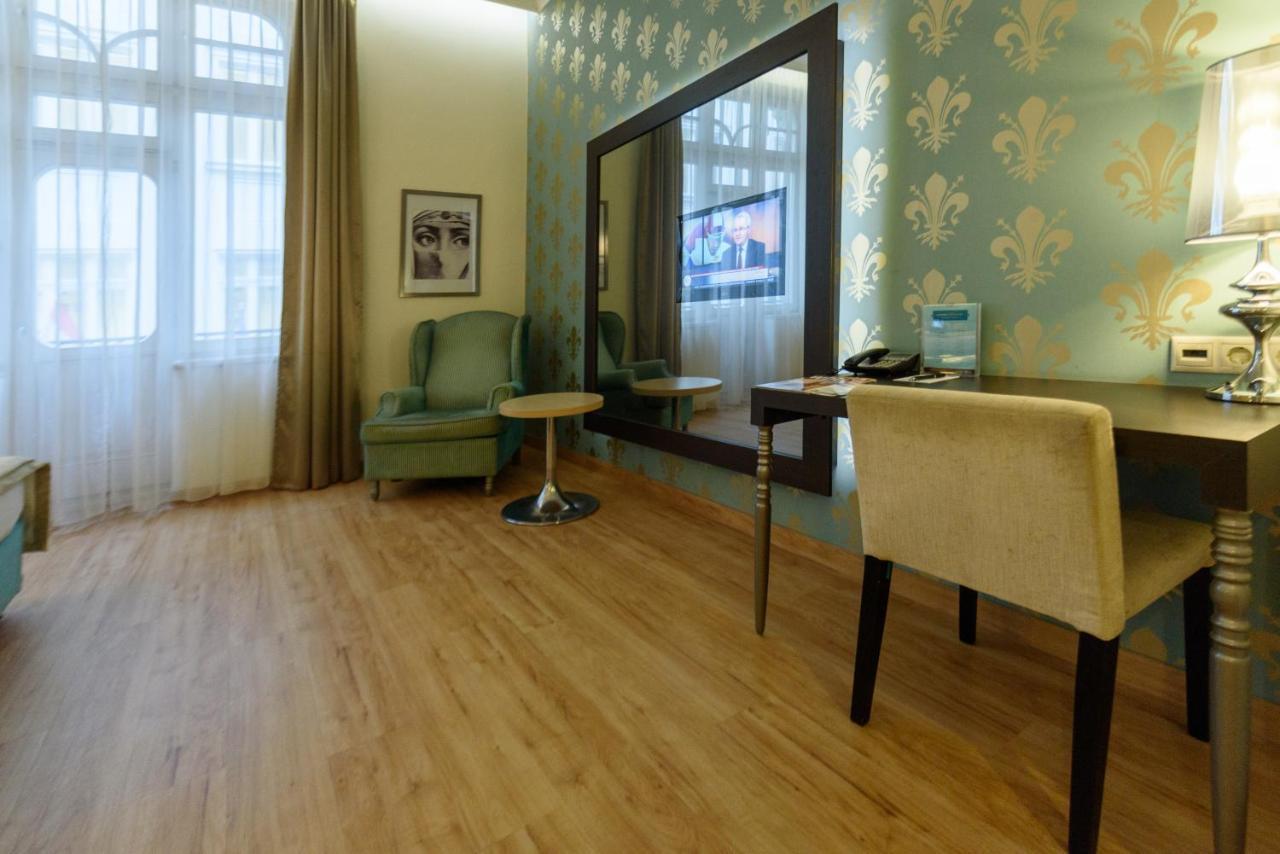 La Prima Fashion Hotell