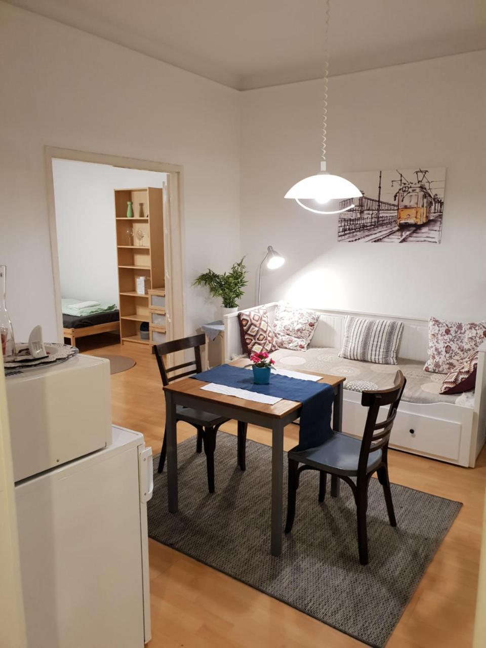 Karoly13 Apartment