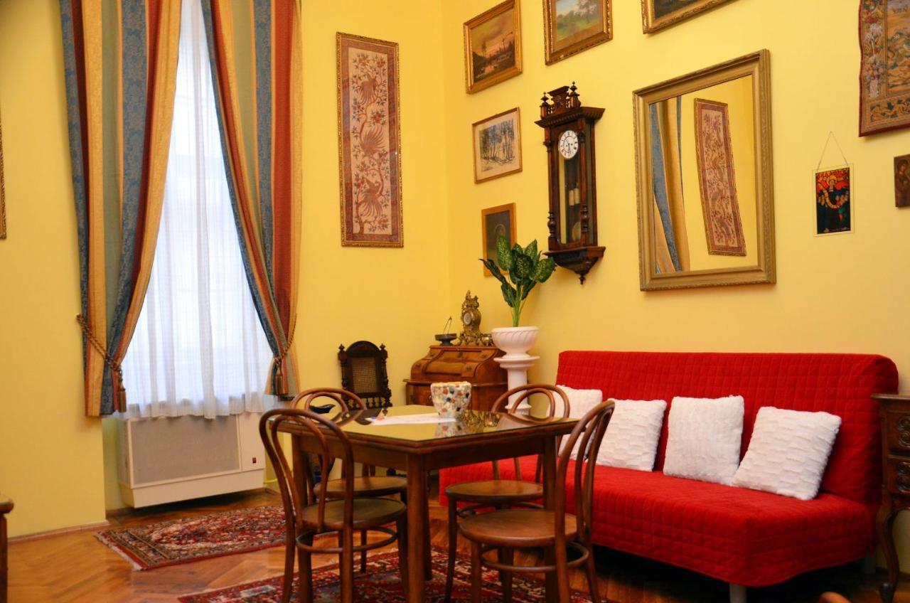 Central Boulevard Apartment *