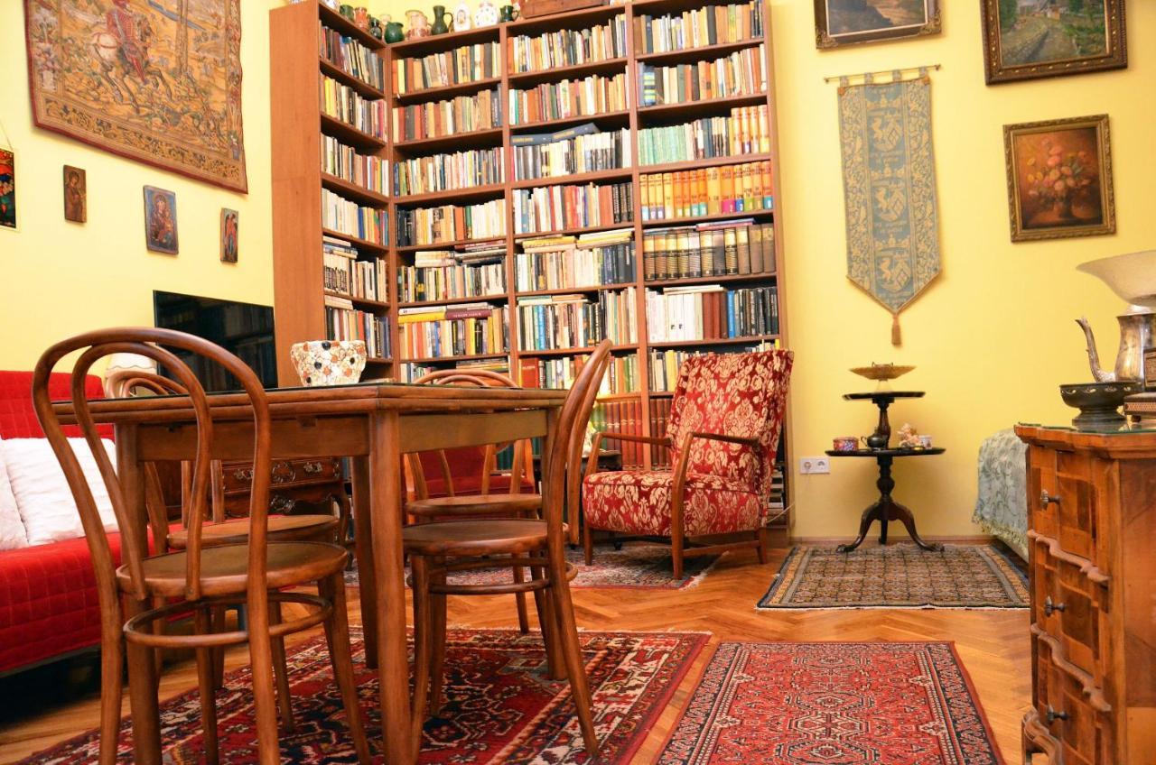 Central Boulevard Apartment