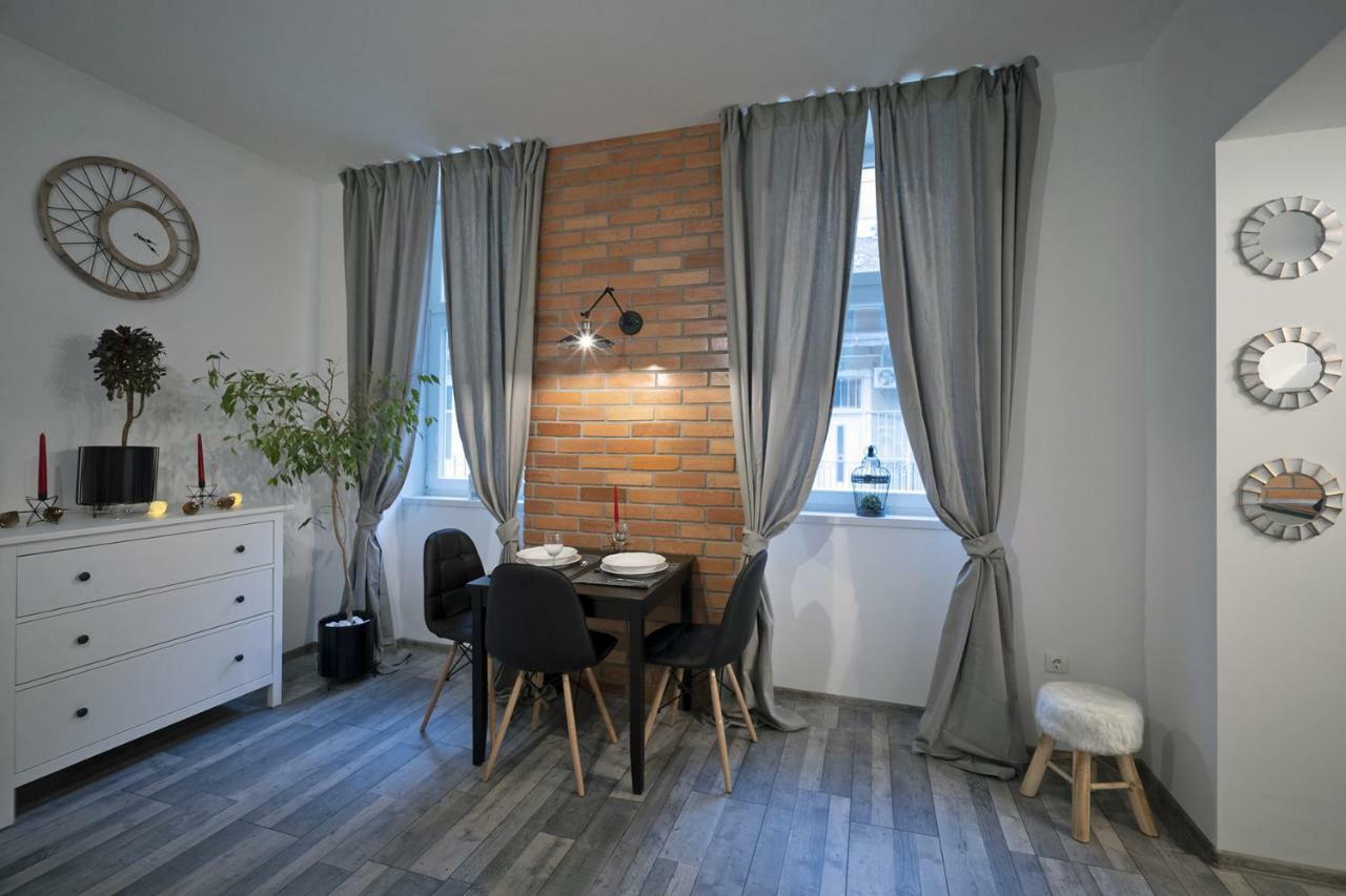 Standard By Hi5 -akacfa 57 Apartmán