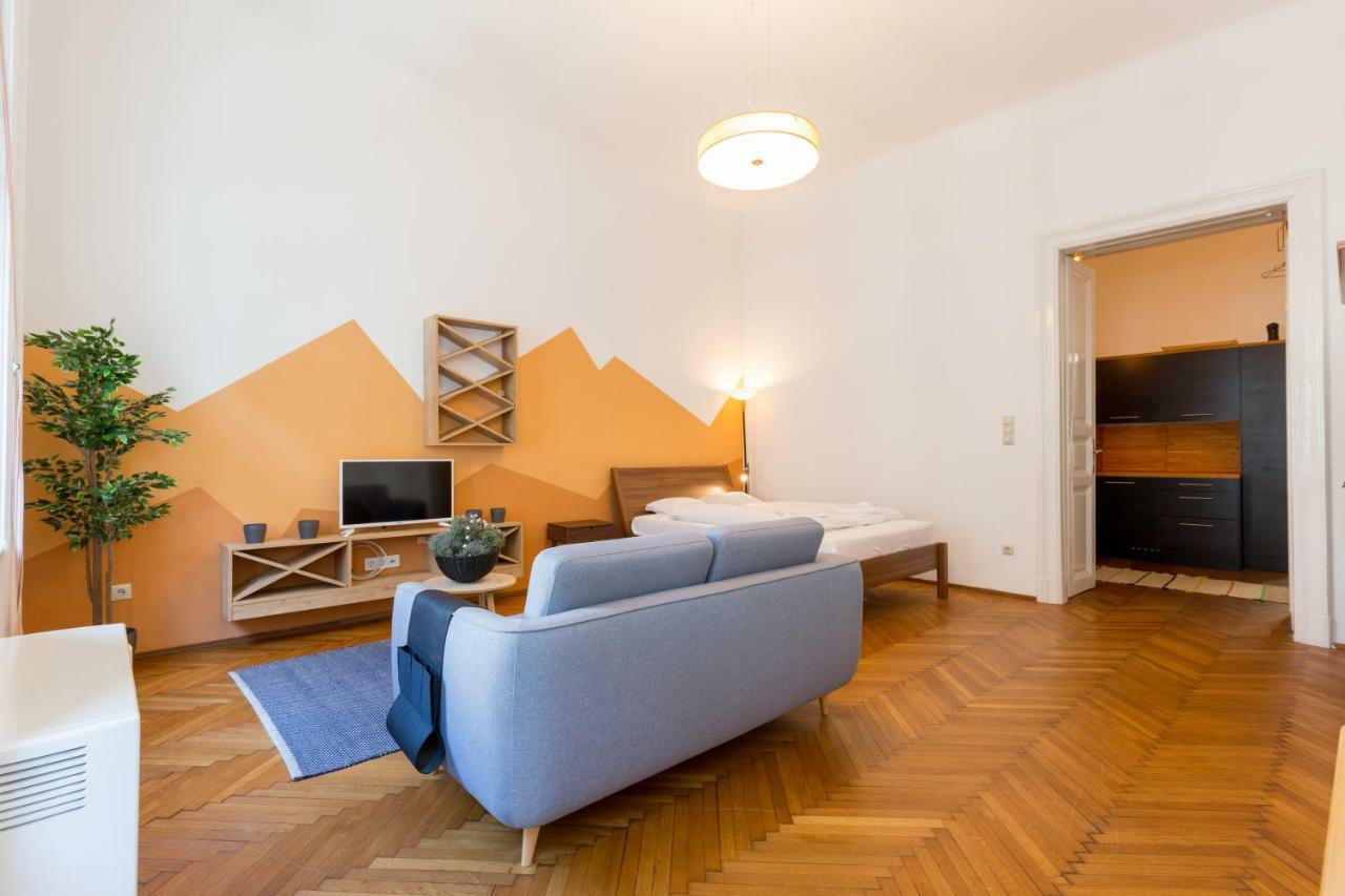 Sz11 Szekely Budapeszt