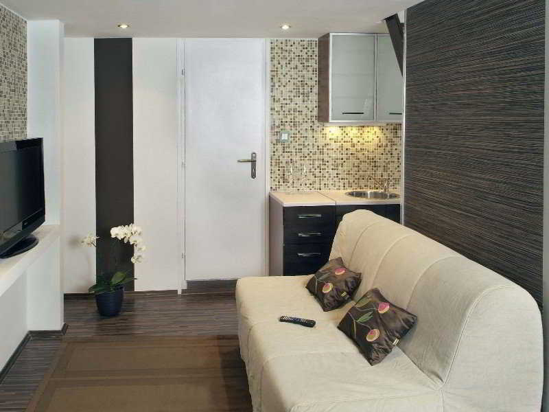 Bpr Center Design Apartment Budapest
