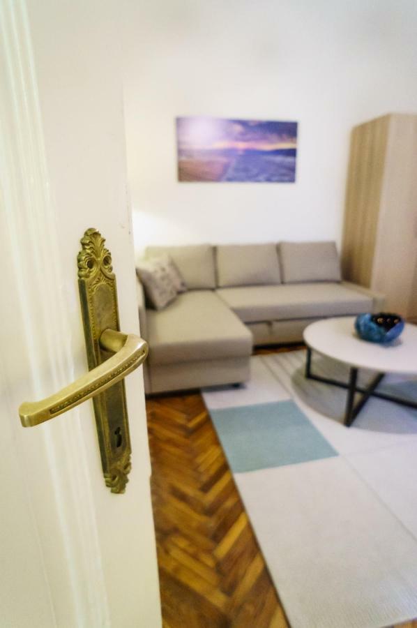 Apartment Kingdom & Car Parking On-site & Aircon & Quiet & Family Friendly