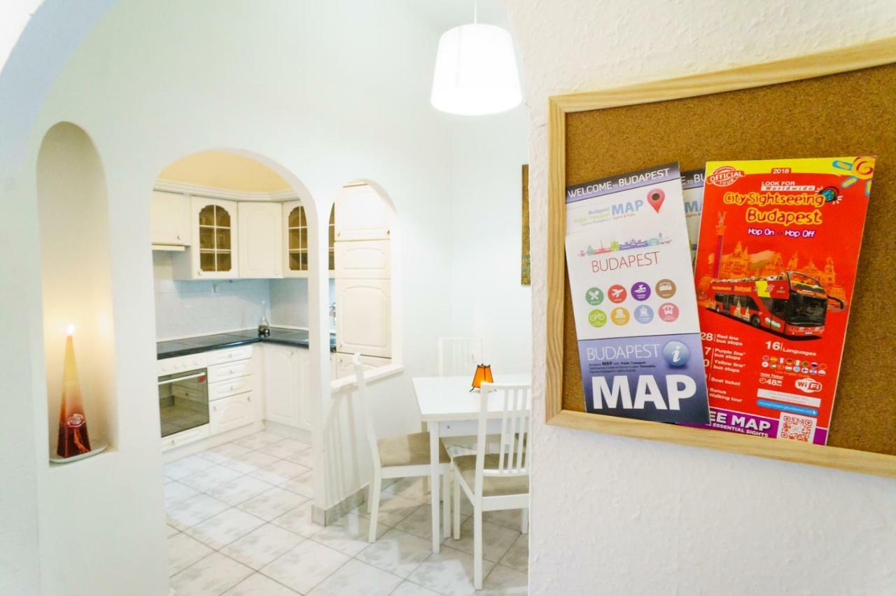Apartment Kingdom & Car Parking On-site & Aircon & Quiet & Family Friendly Budapest