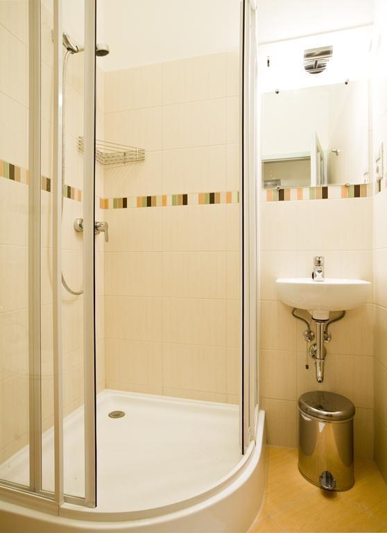 Budapest Rooms Bed And Breakfast Budapest