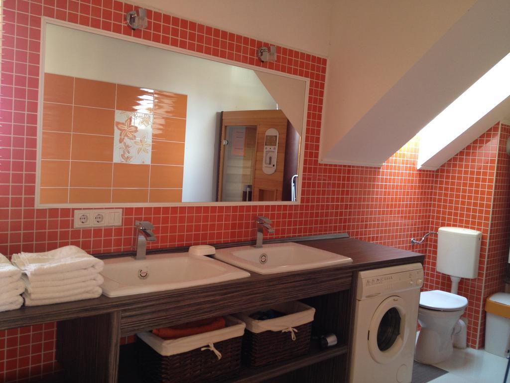 Szentmihályi 22 Apartman *