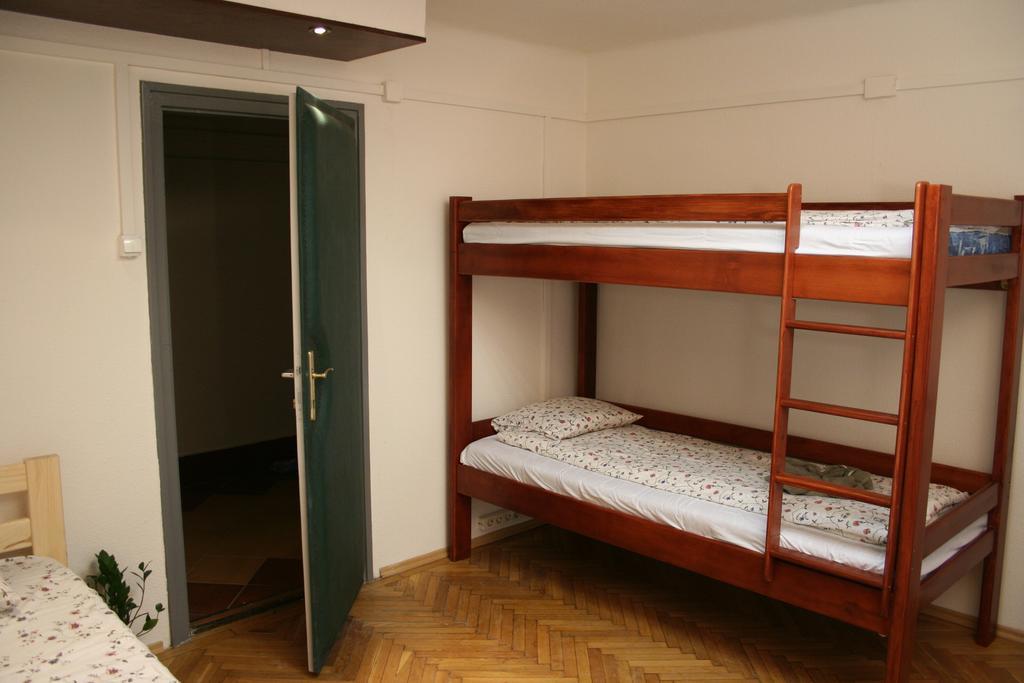 Vandrarhem Walking Bed *