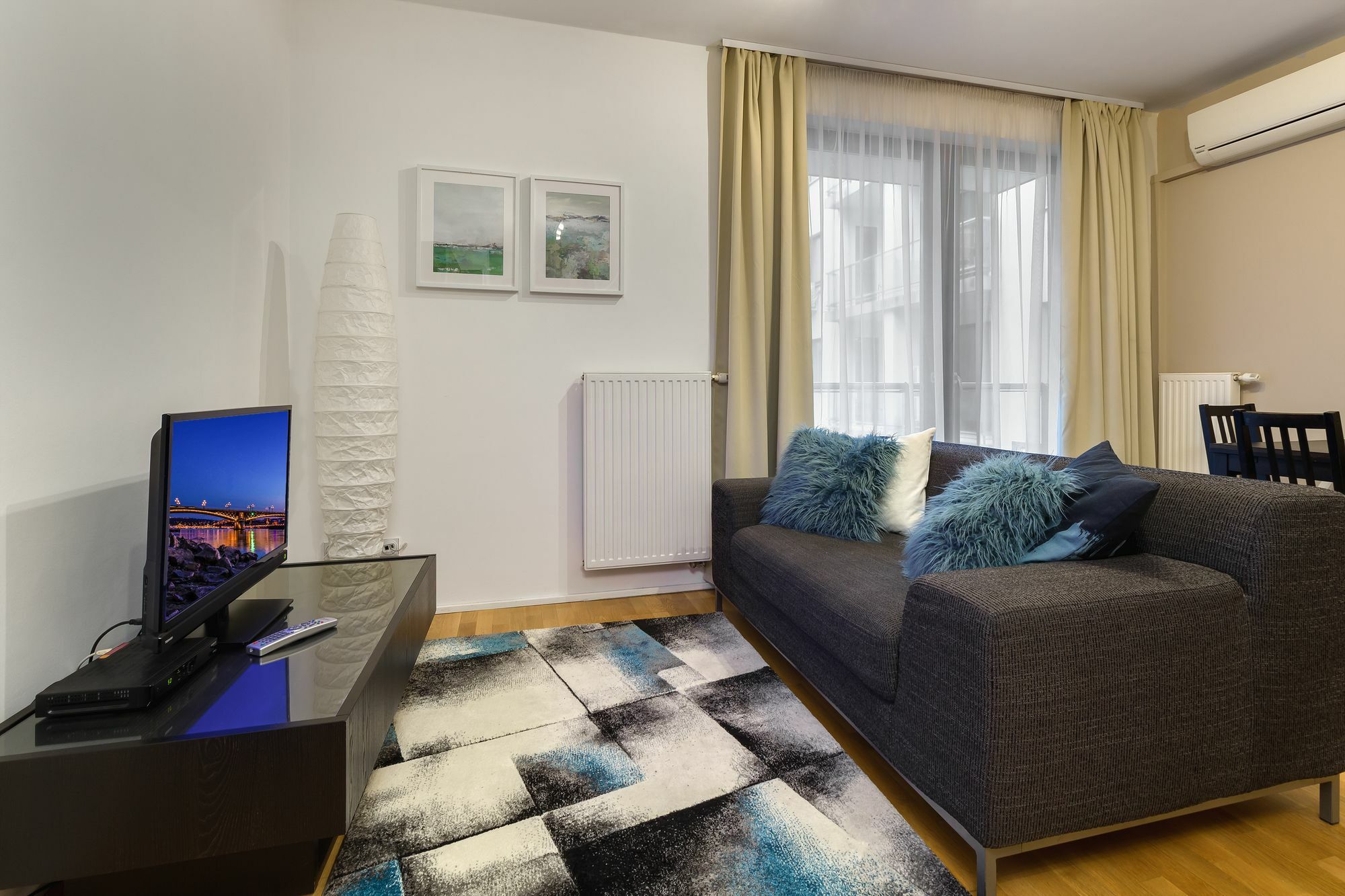 Apartmanhotel Quality Point 0-24 Reception
