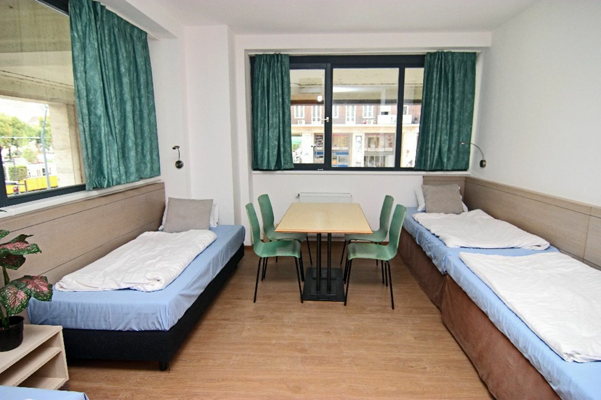 Hostel Wow
