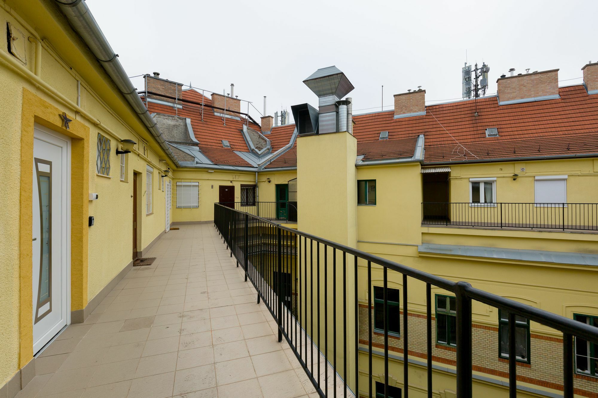 Bpm-apartment Five Apartment *