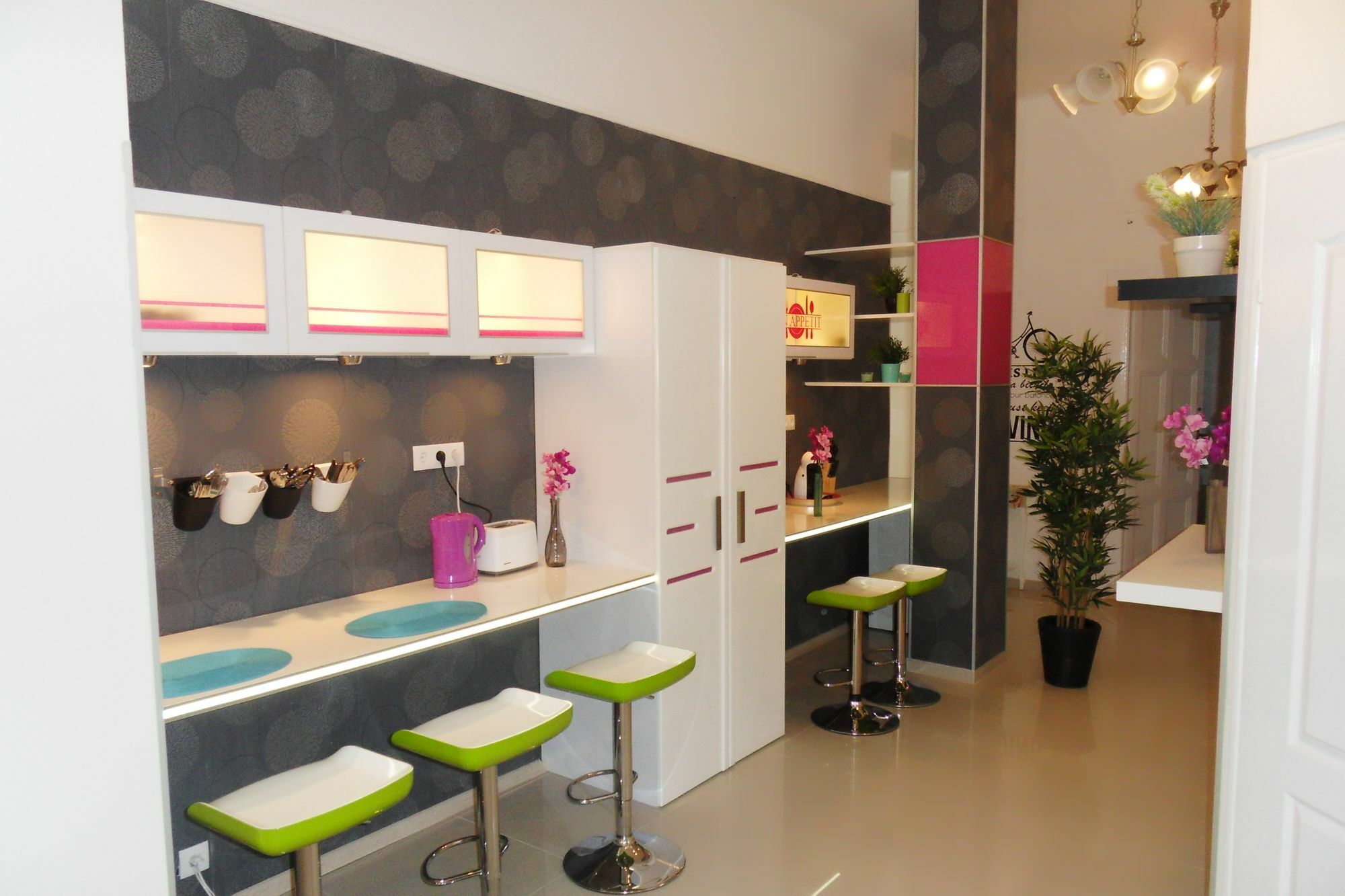 4u Apartment *