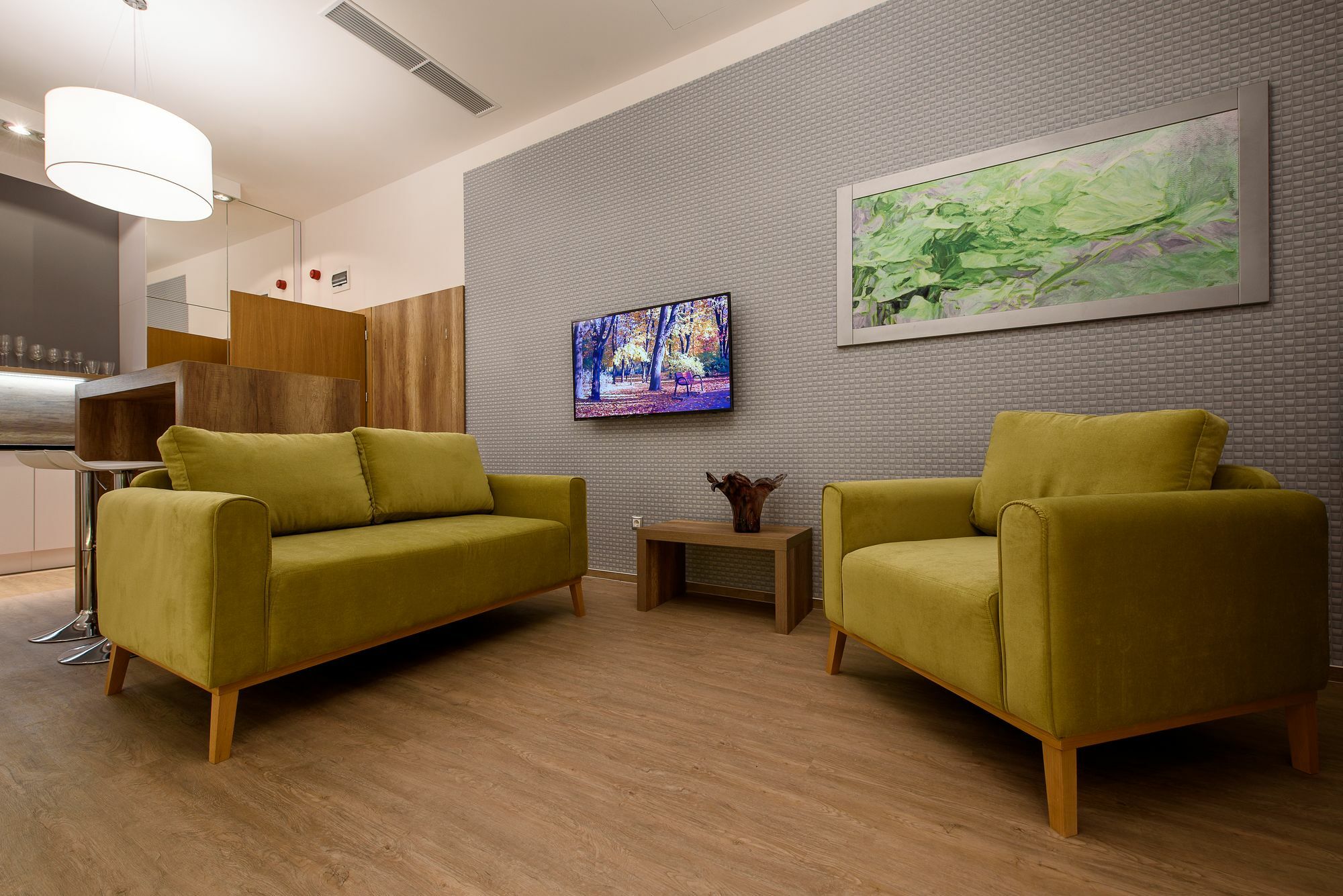 Karoly Corner Residences *