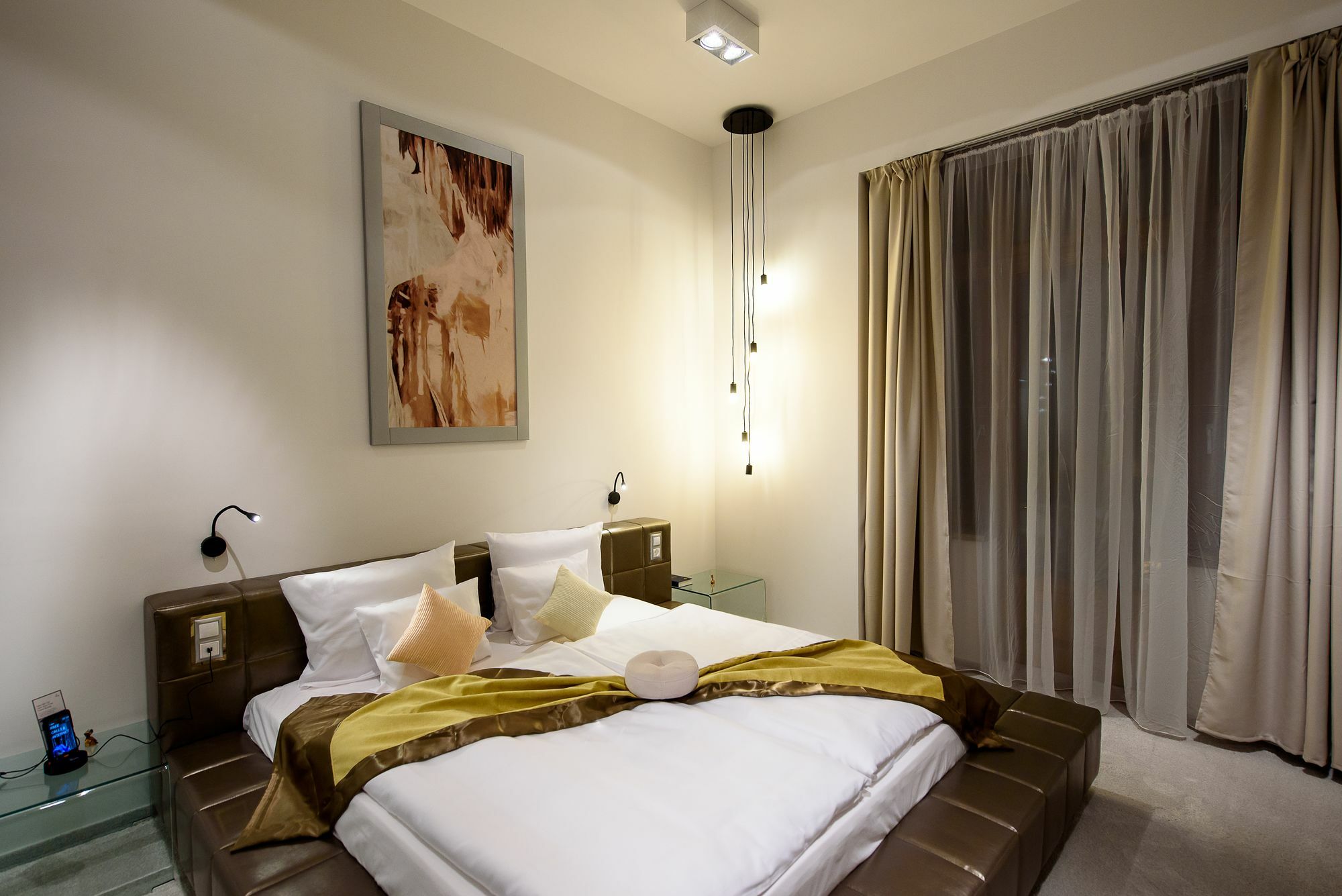 Apartment Karoly Corner Residences