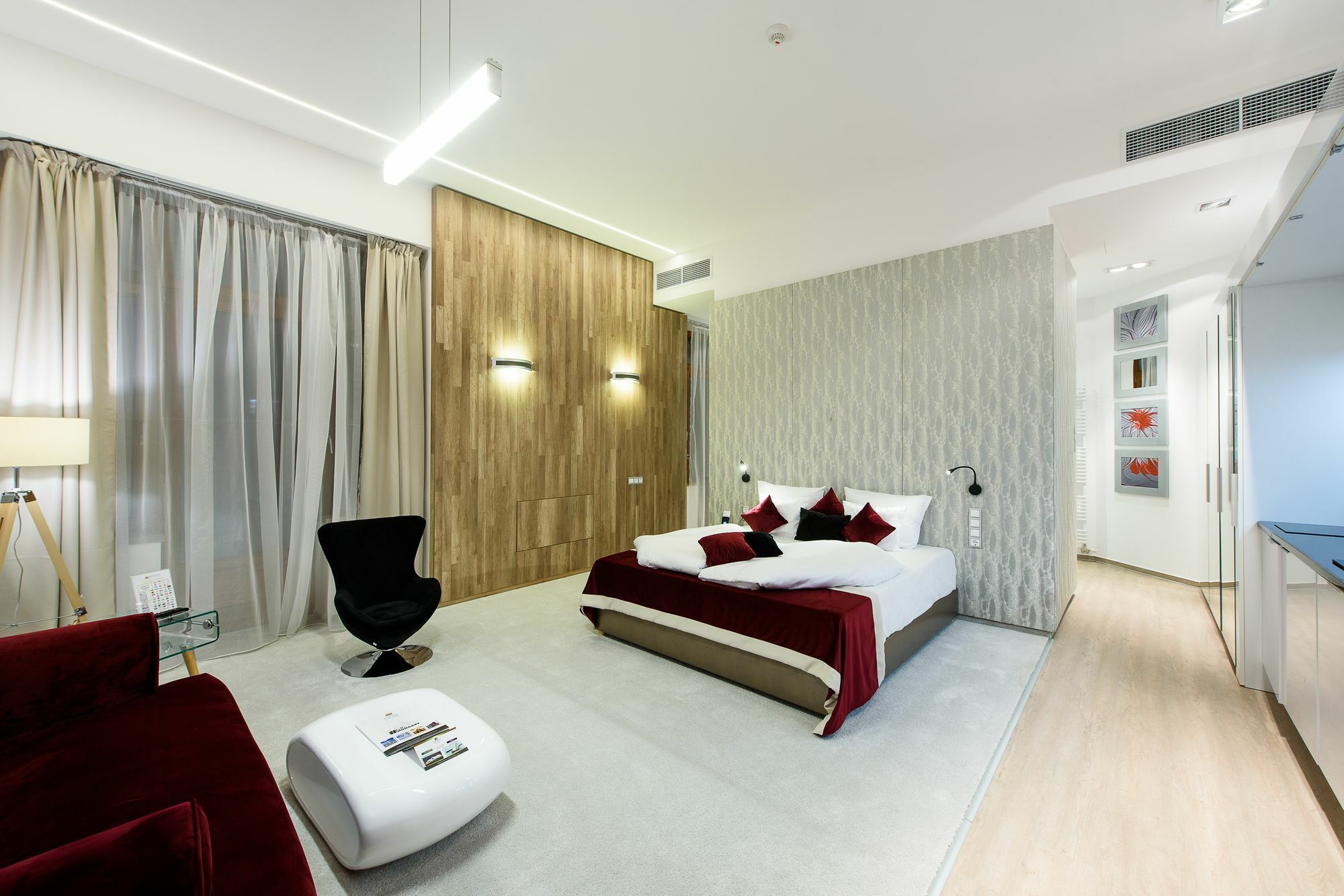 Apartment Karoly Corner Residences