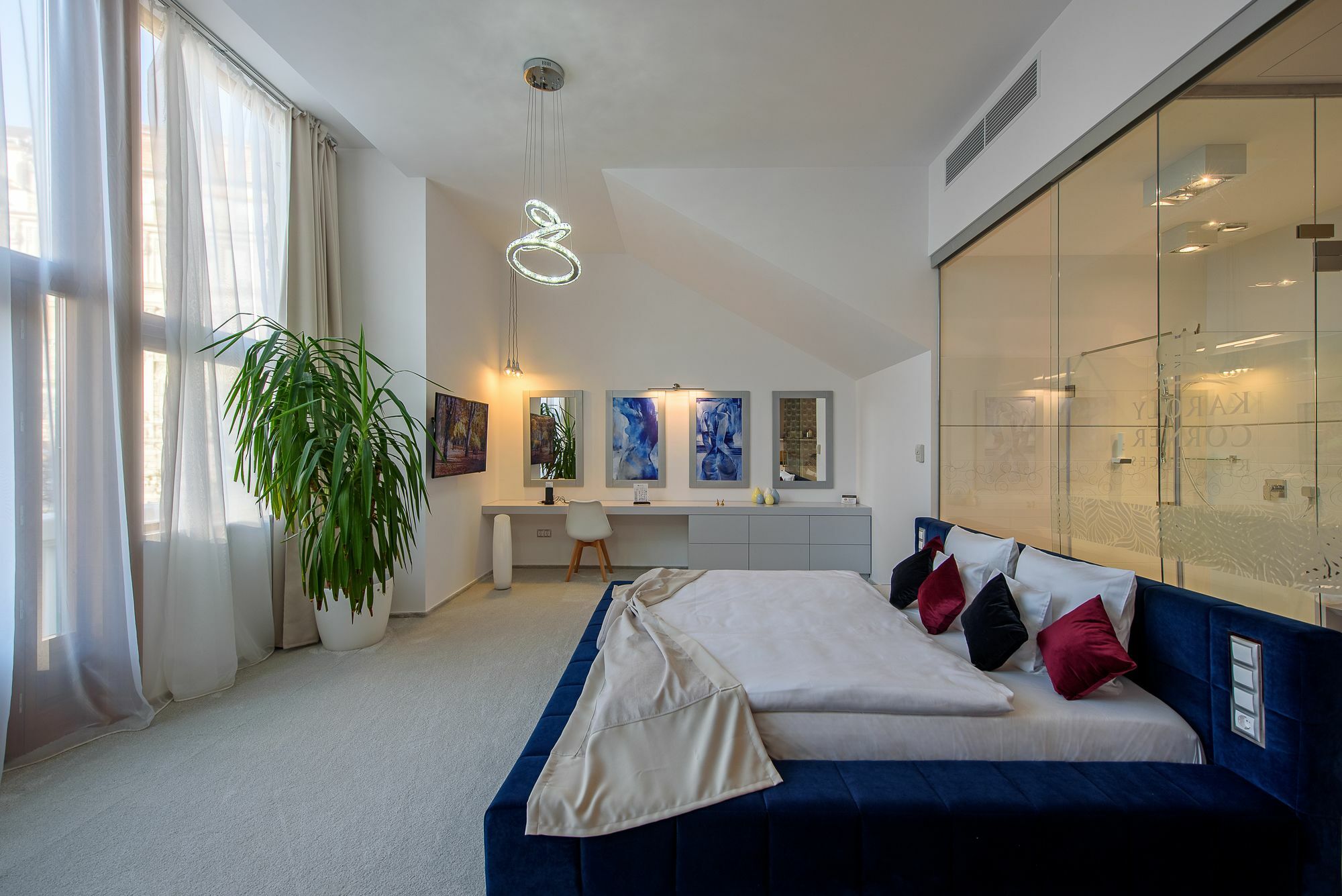 Karoly Corner Residences Apartment
