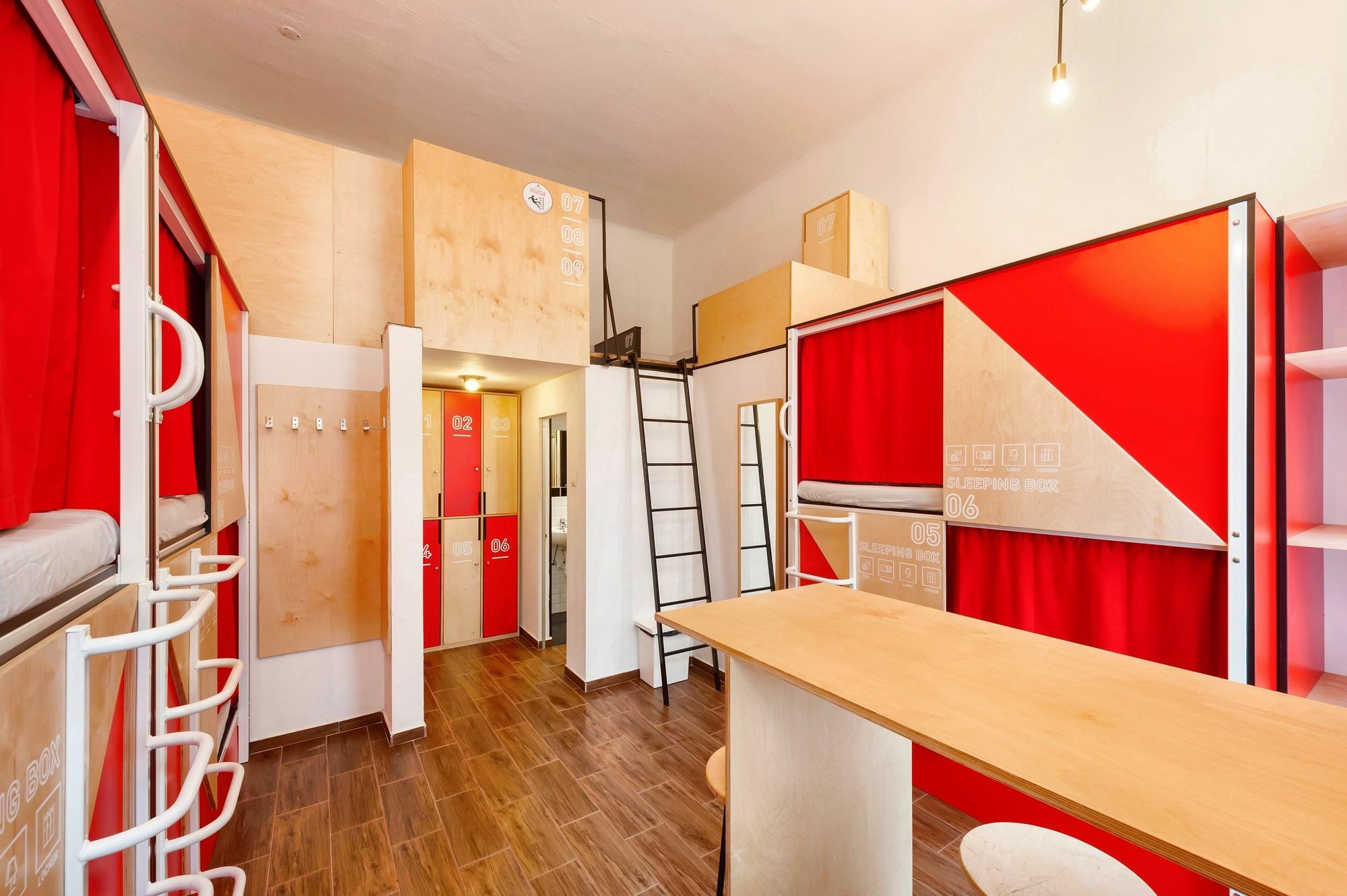 Adagio 1.0 Oktogon * Budapest