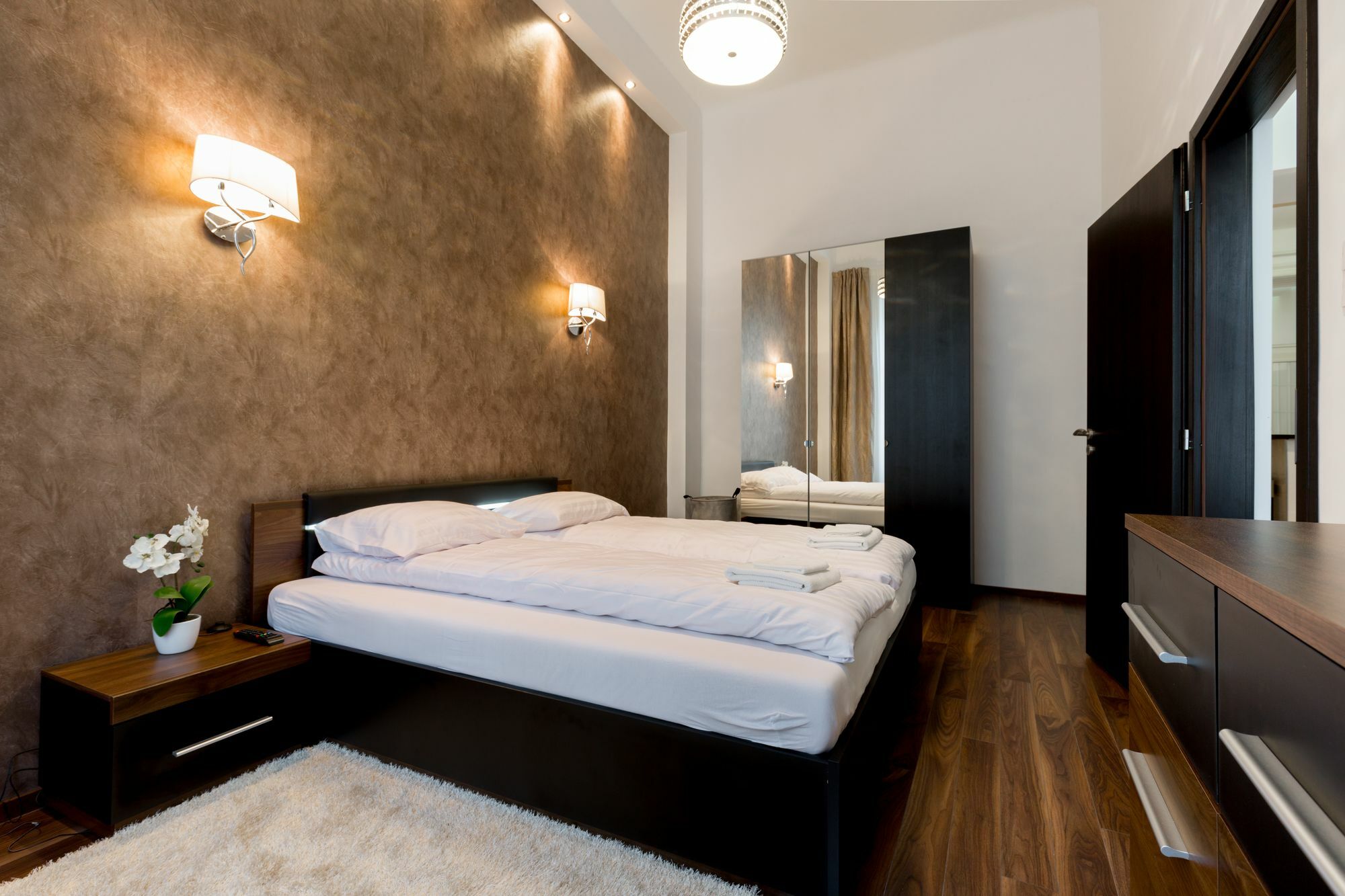 Bpm - In Style Luxury *