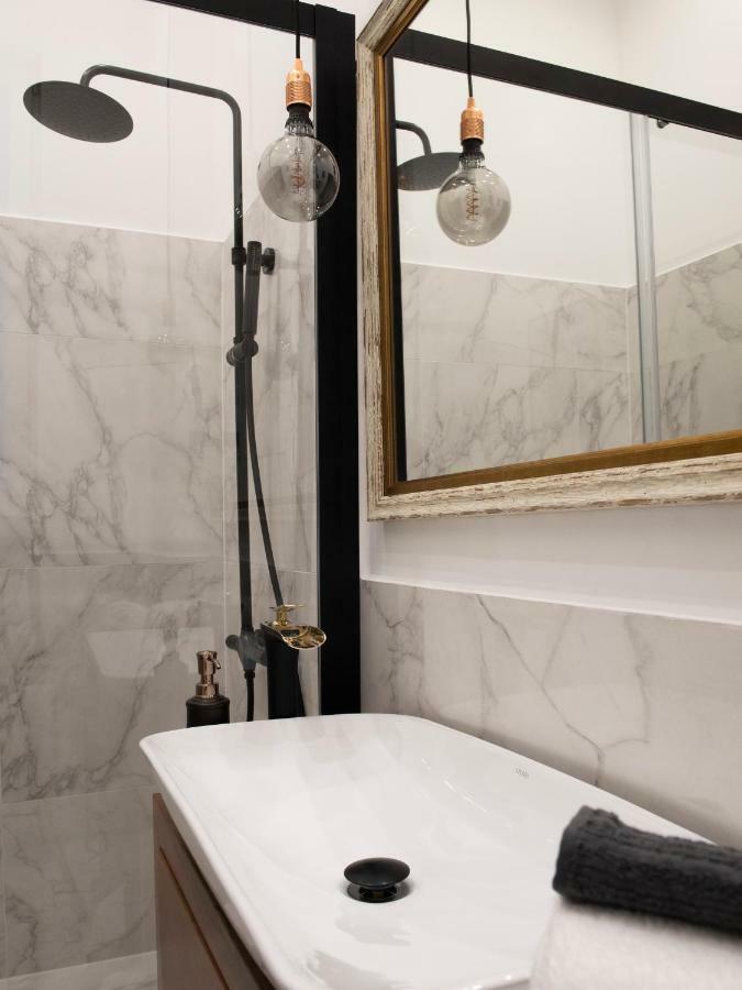 Creative - Kálmán Imre St Luxury
